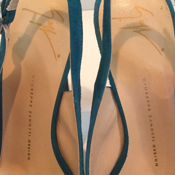 Giuseppe Zanotti teal suede heels - Picture 5 of 7
